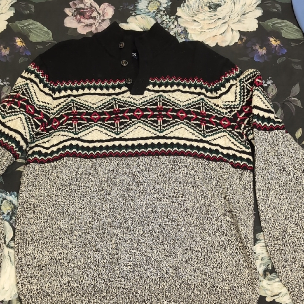 Chaps Black, Red, and Gray Crewneck Sweater